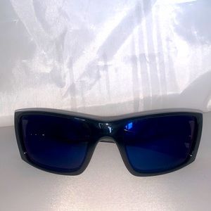 Oakley Fuel Cell polarized sunglasses